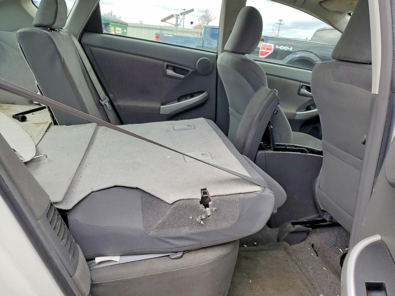 2010 TOYOTA PRIUS