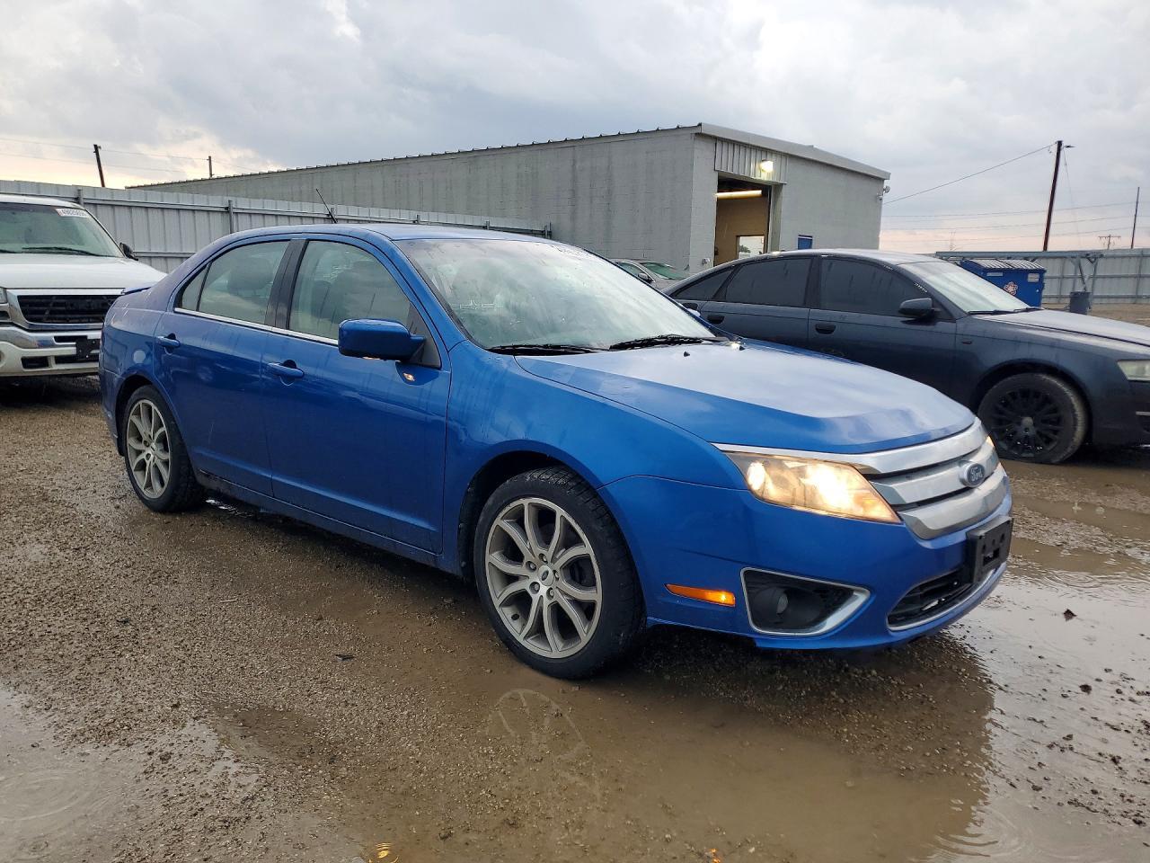 2011 FORD FUSION