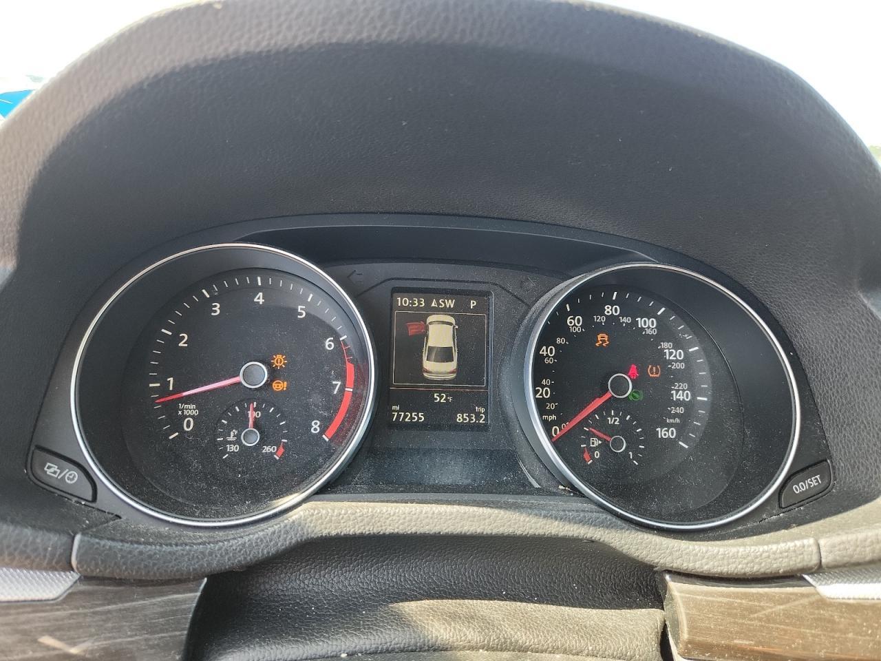 2017 VOLKSWAGEN Passat