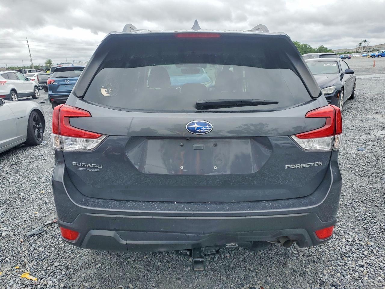 2021 SUBARU FORESTER