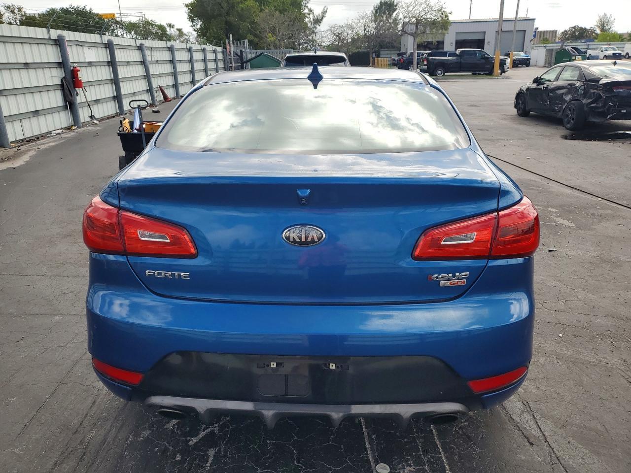 2014 KIA FORTE