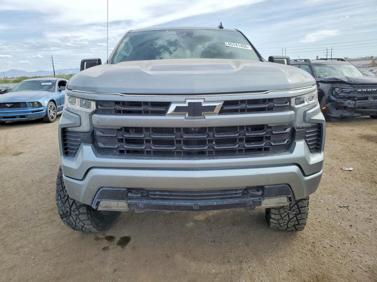 2023 CHEVROLET Silverado