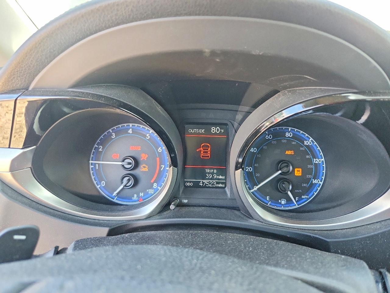 2015 TOYOTA COROLLA