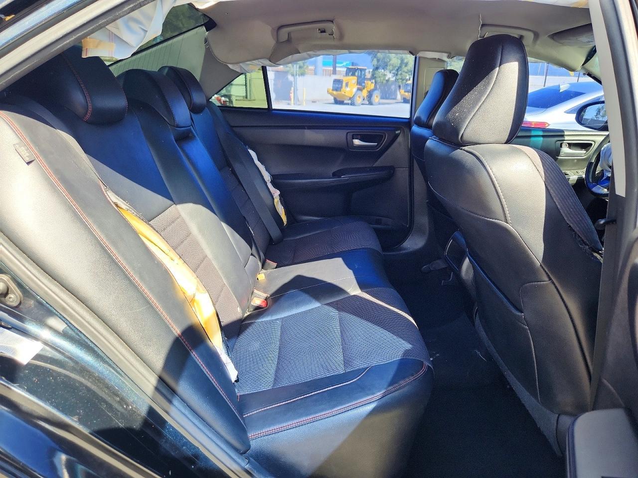 2016 TOYOTA CAMRY