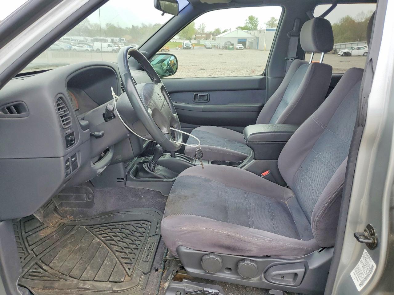 1999 NISSAN PATHFINDER