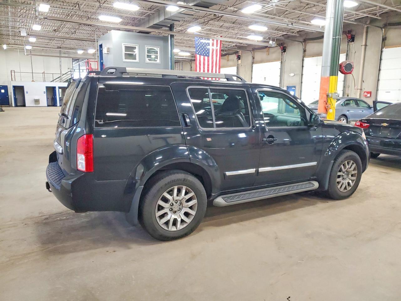 2012 NISSAN PATHFINDER