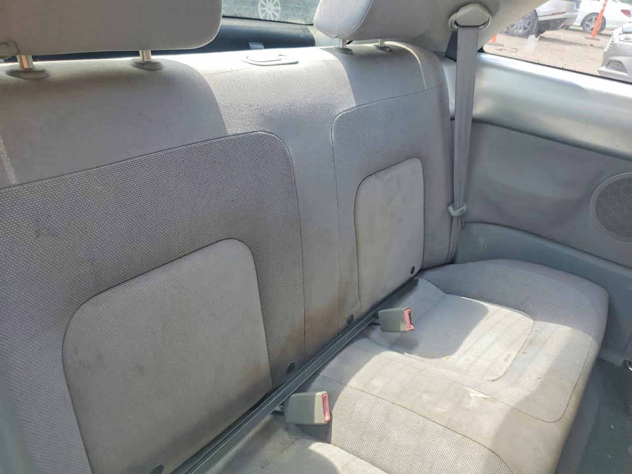 2003 VOLKSWAGEN Beetle
