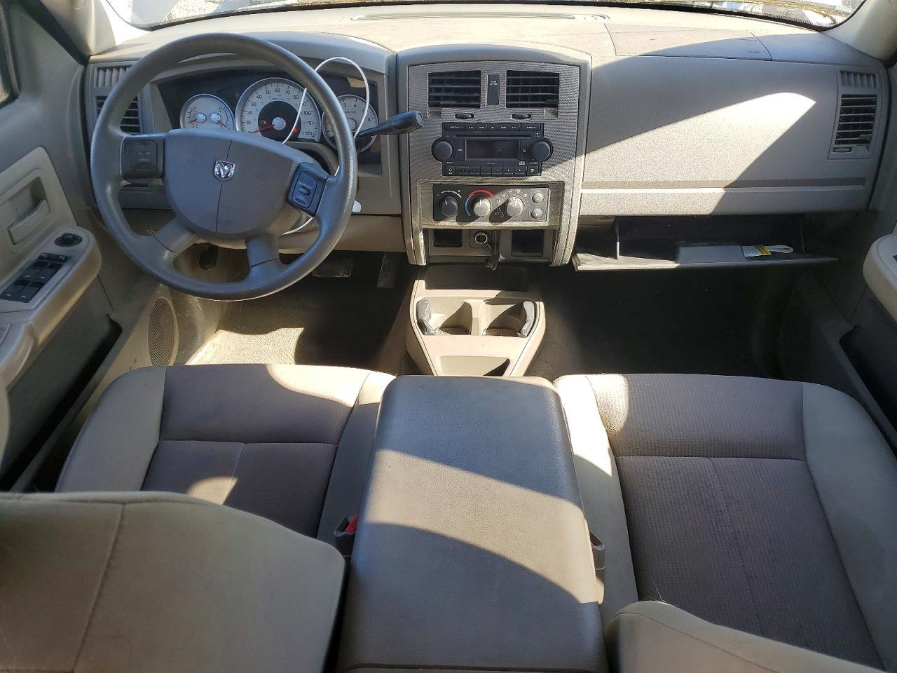 2006 DODGE Dakota