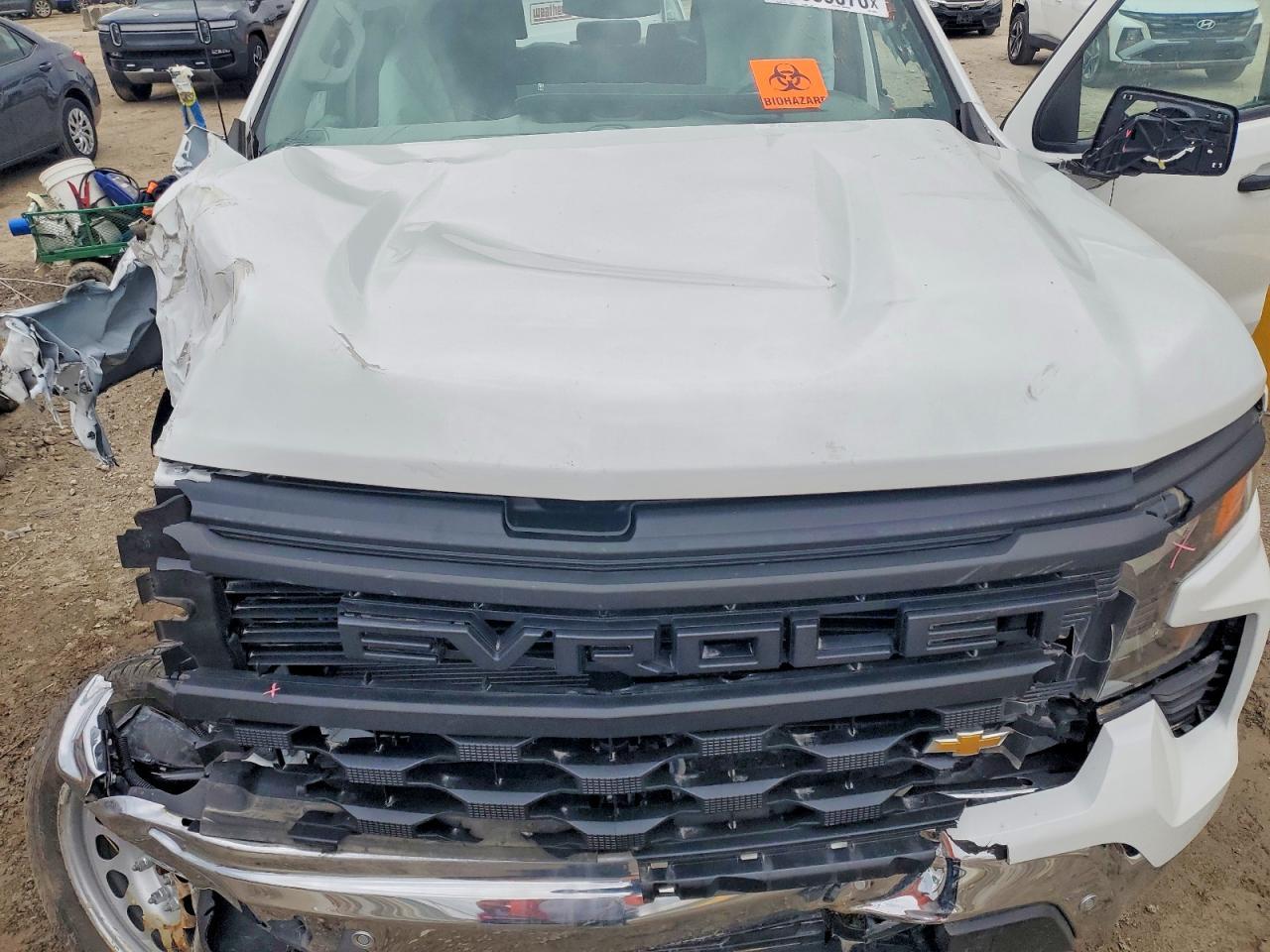 2024 CHEVROLET Silverado