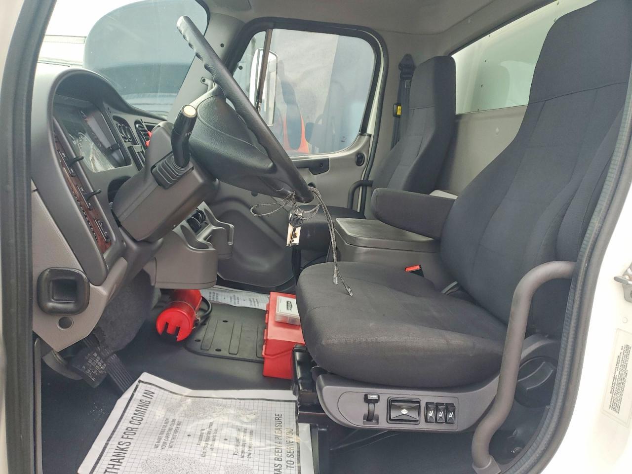 2019 FREIGHTLINER M2 106