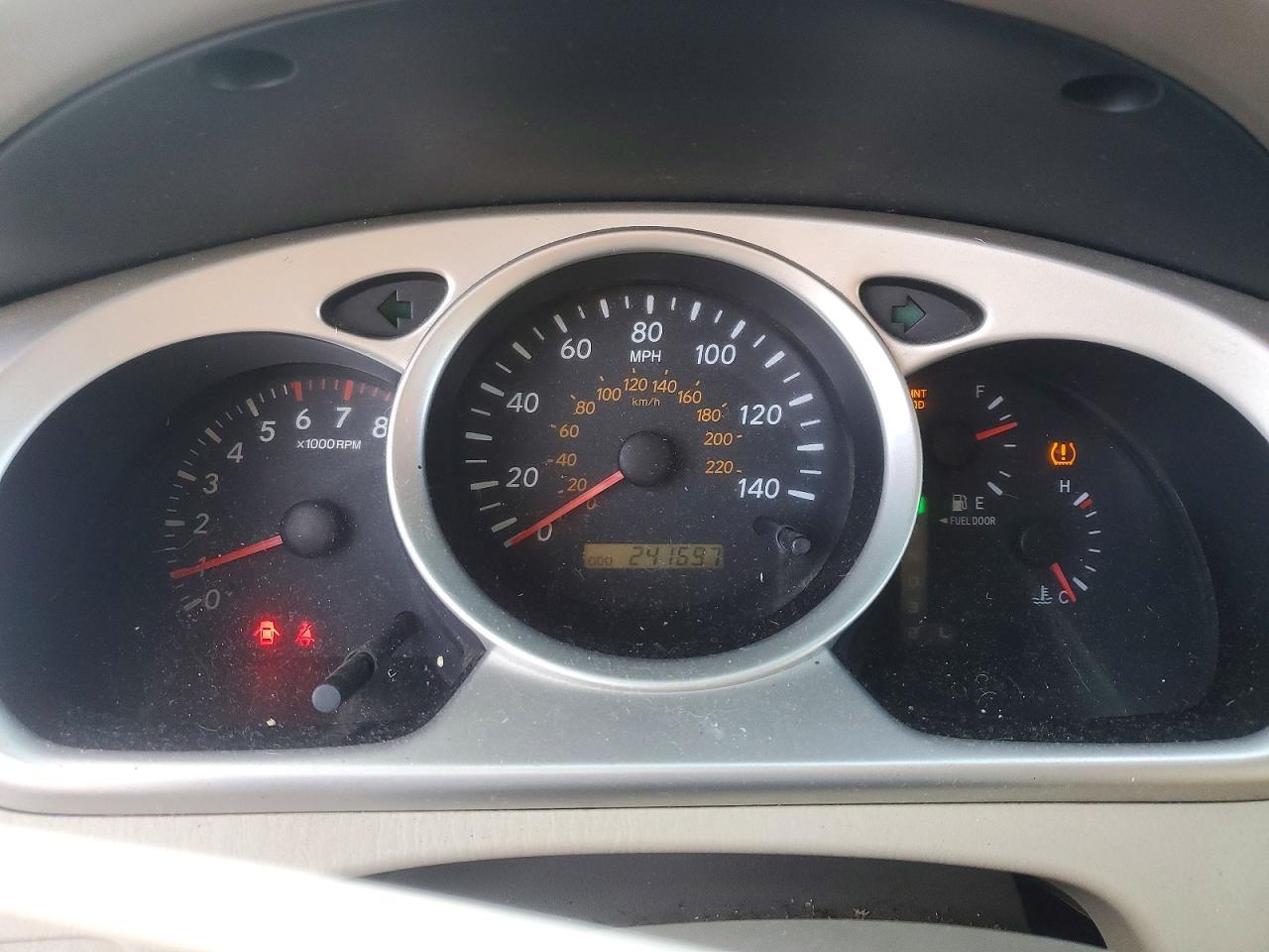2005 TOYOTA HIGHLANDER