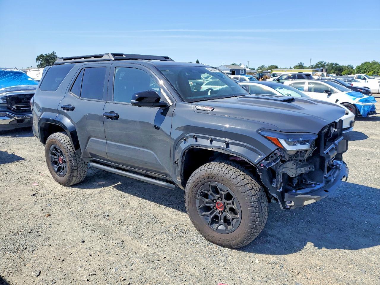 2025 TOYOTA 4Runner