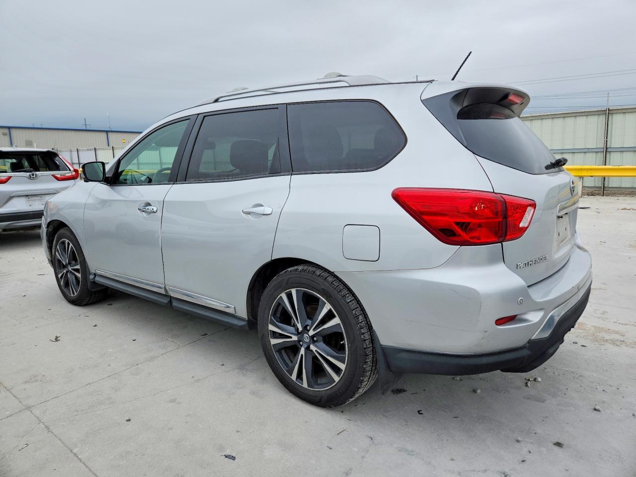 2018 NISSAN PATHFINDER