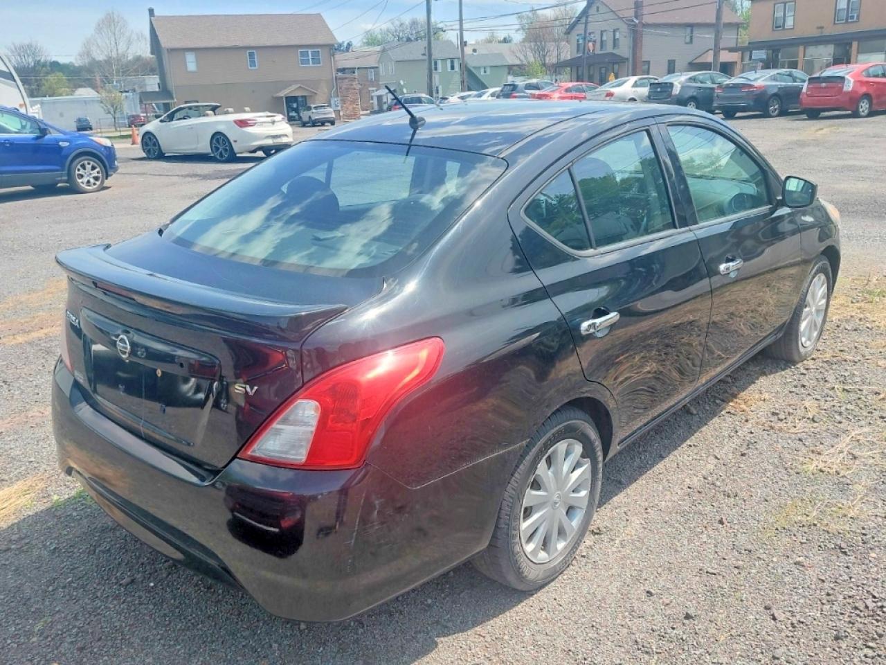 2018 NISSAN VERSA