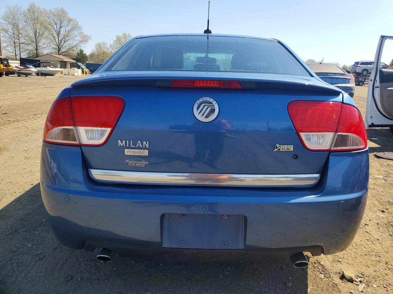 2010 MERCURY Milan