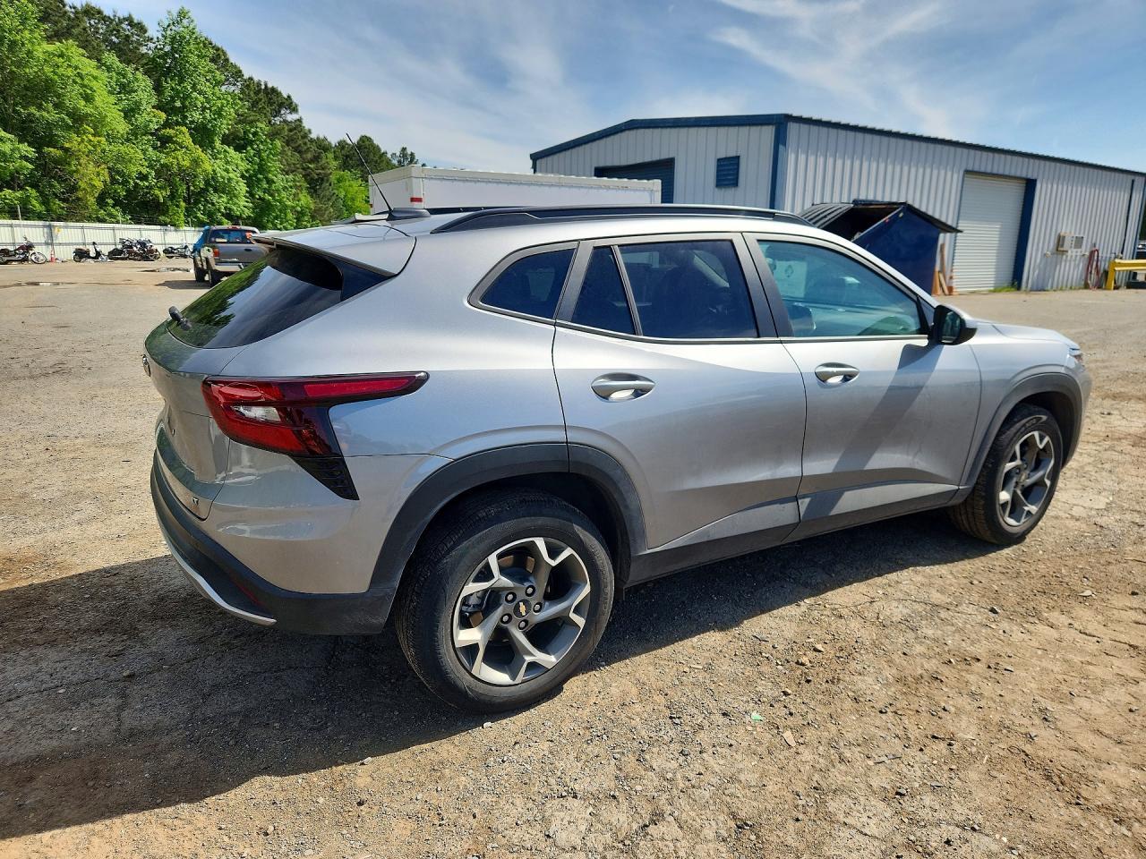 2025 CHEVROLET TRAX