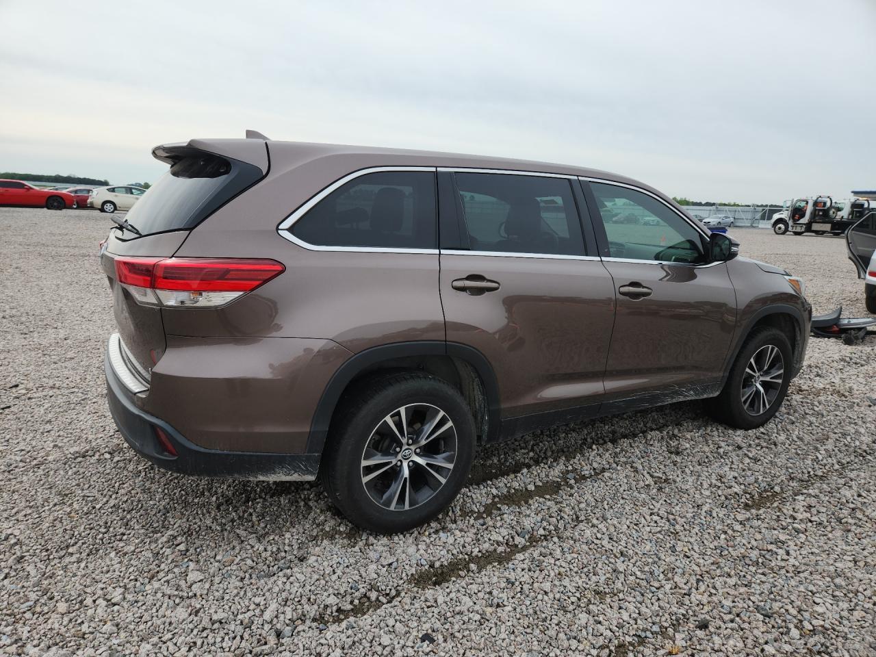 2019 TOYOTA HIGHLANDER