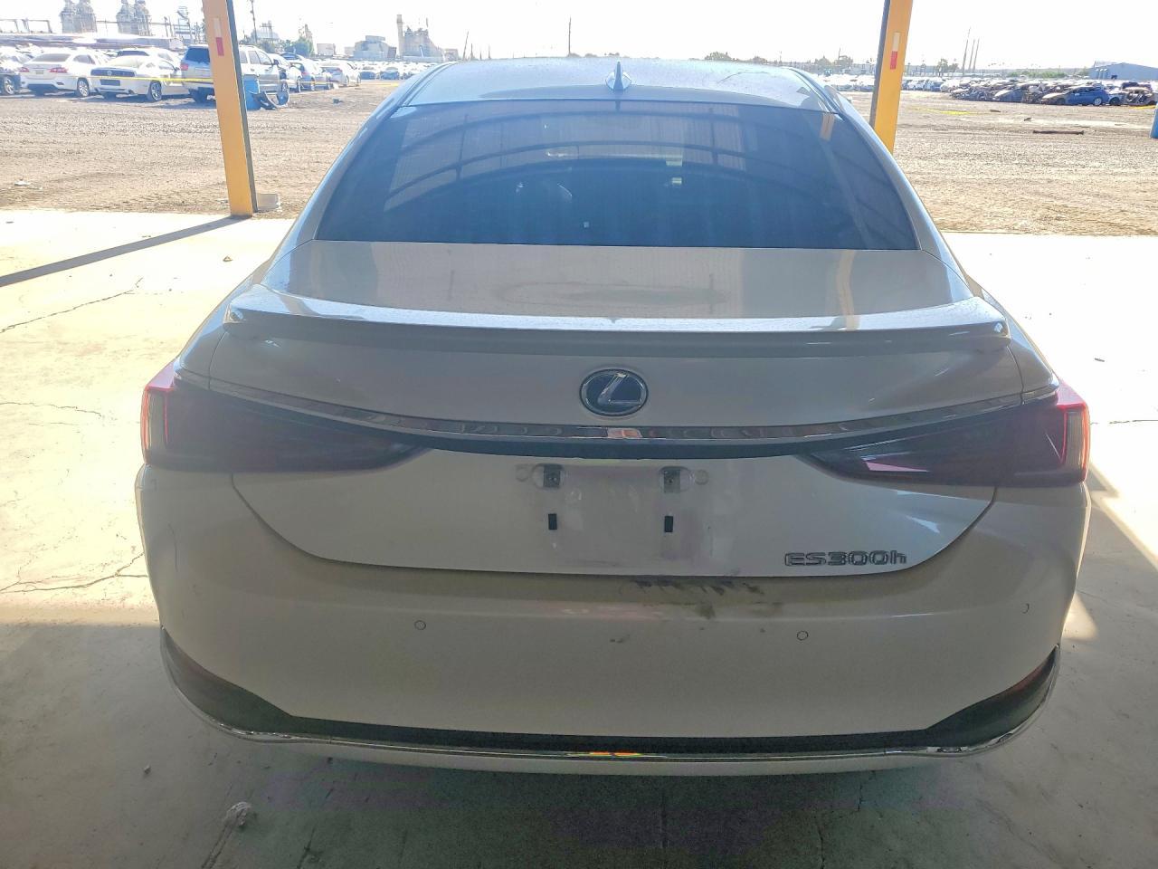 2020 LEXUS ES 300H
