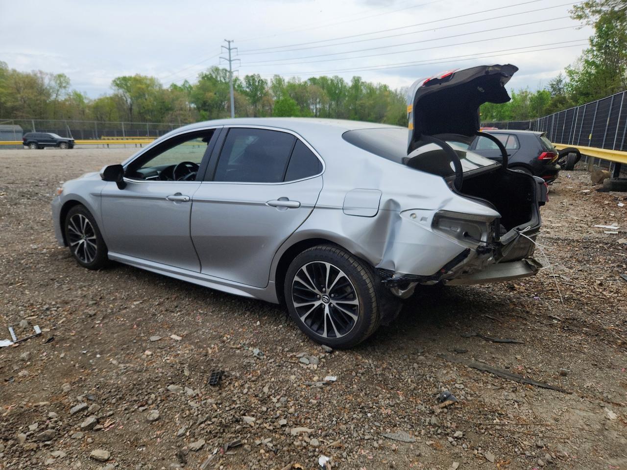 2018 TOYOTA CAMRY