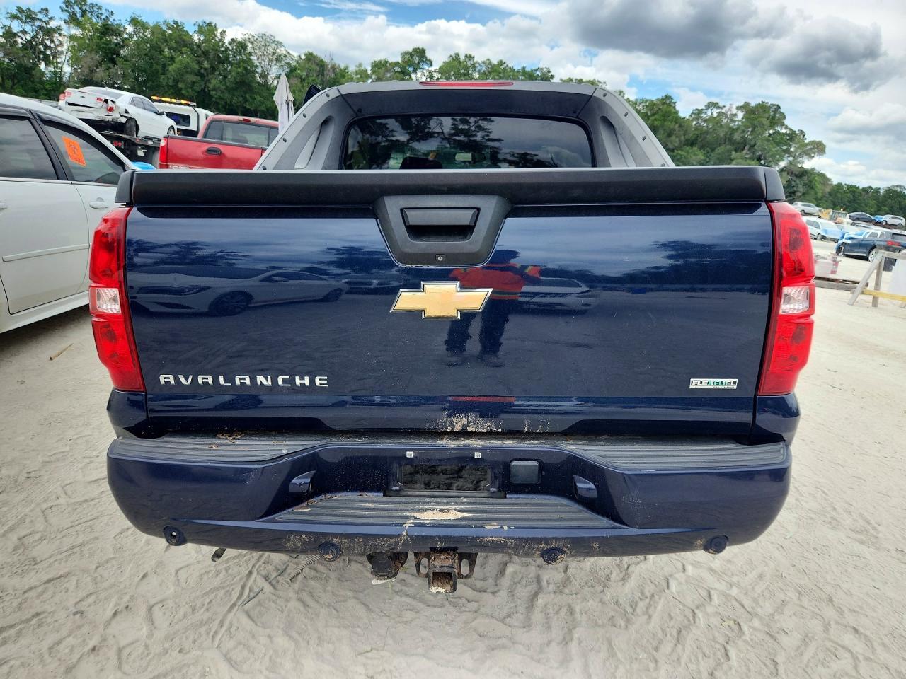 2011 CHEVROLET Avalanche