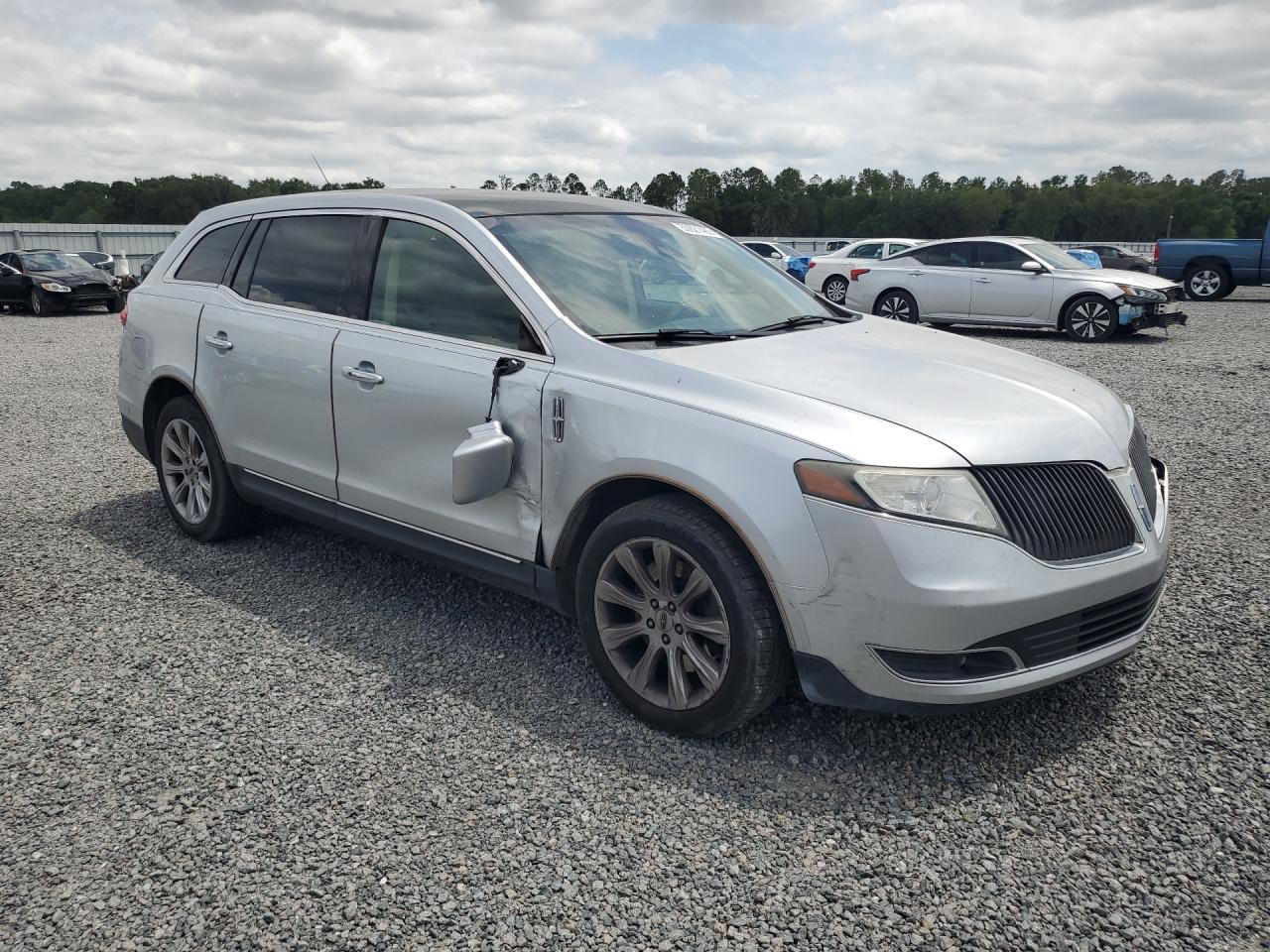2015 LINCOLN MKT