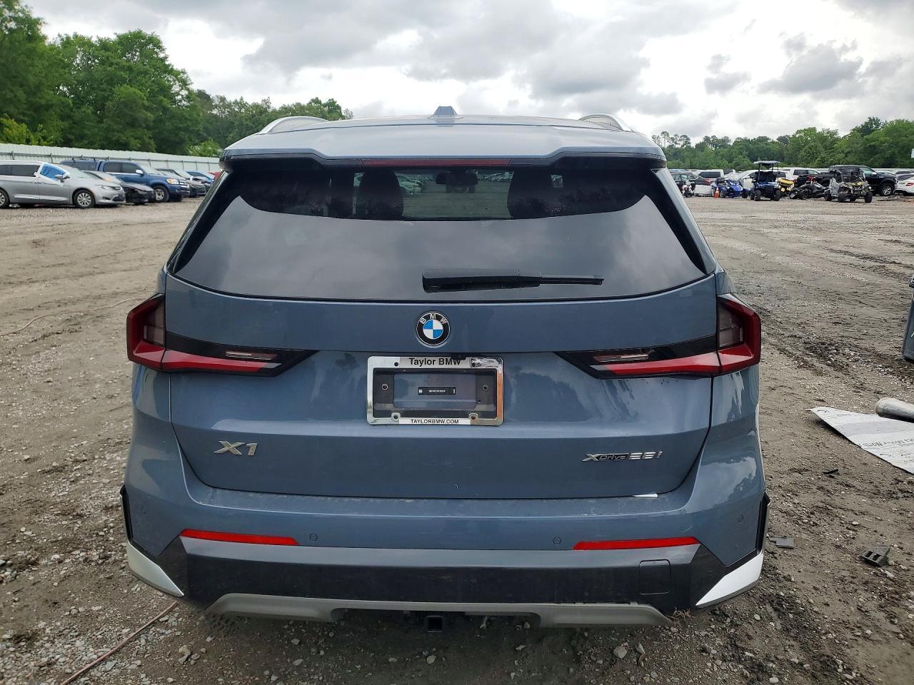 2025 BMW X1