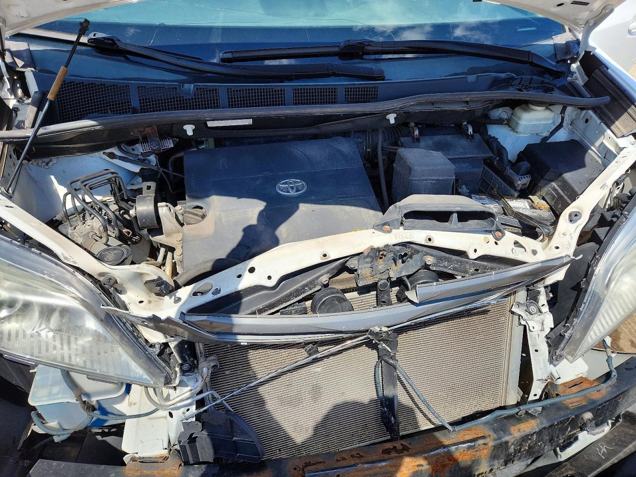 2013 TOYOTA SIENNA