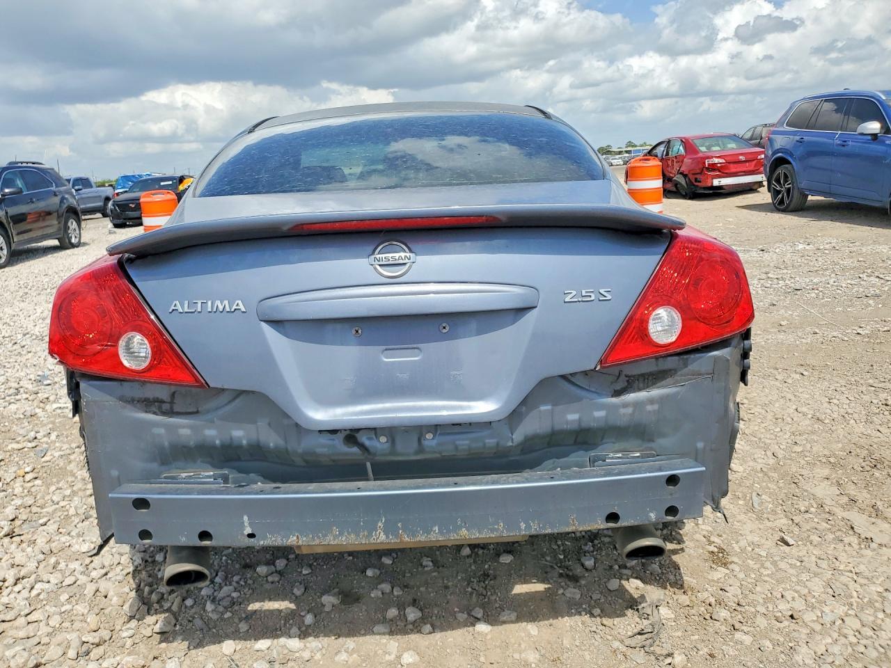 2010 NISSAN ALTIMA