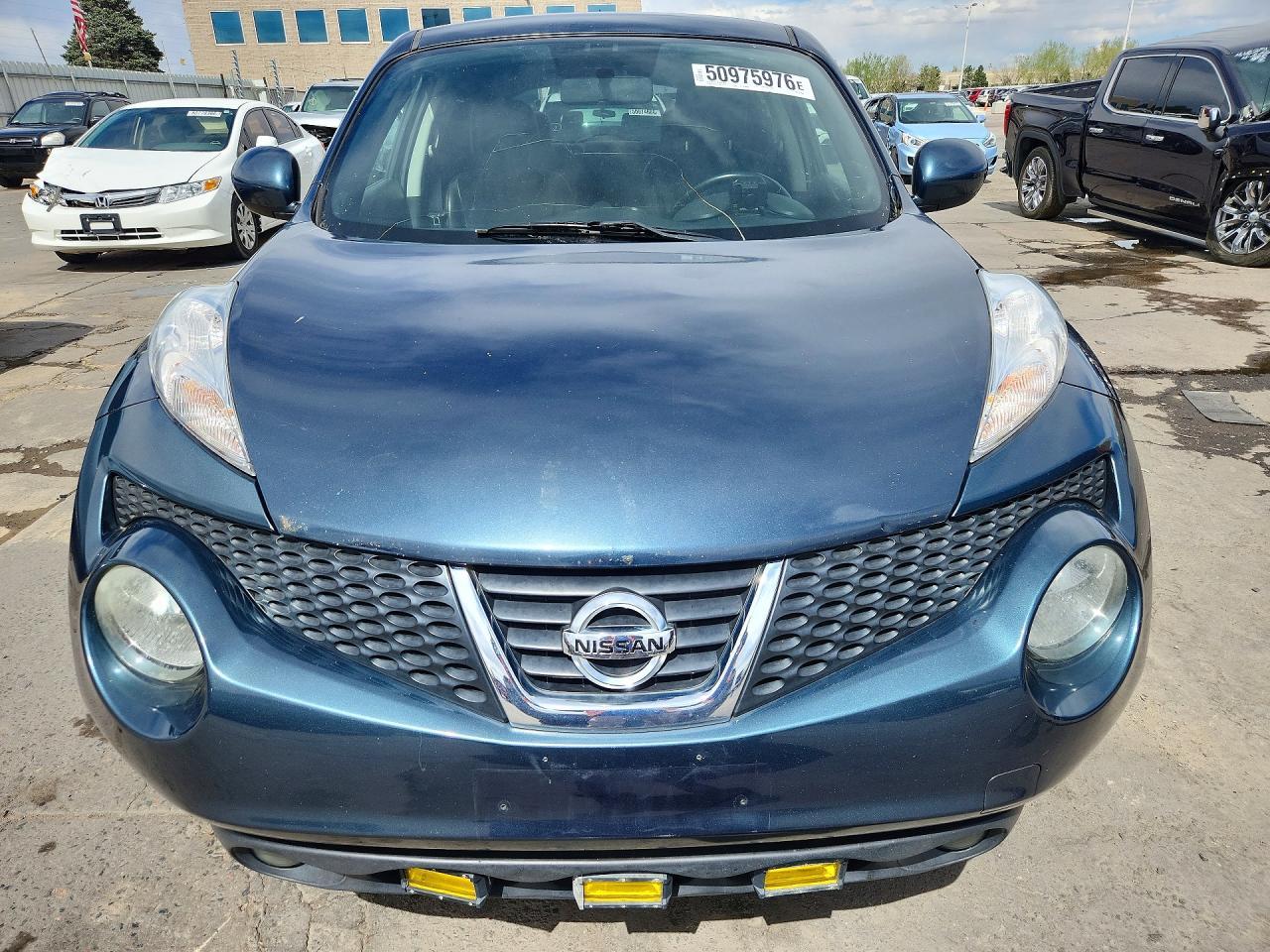 2011 NISSAN Juke