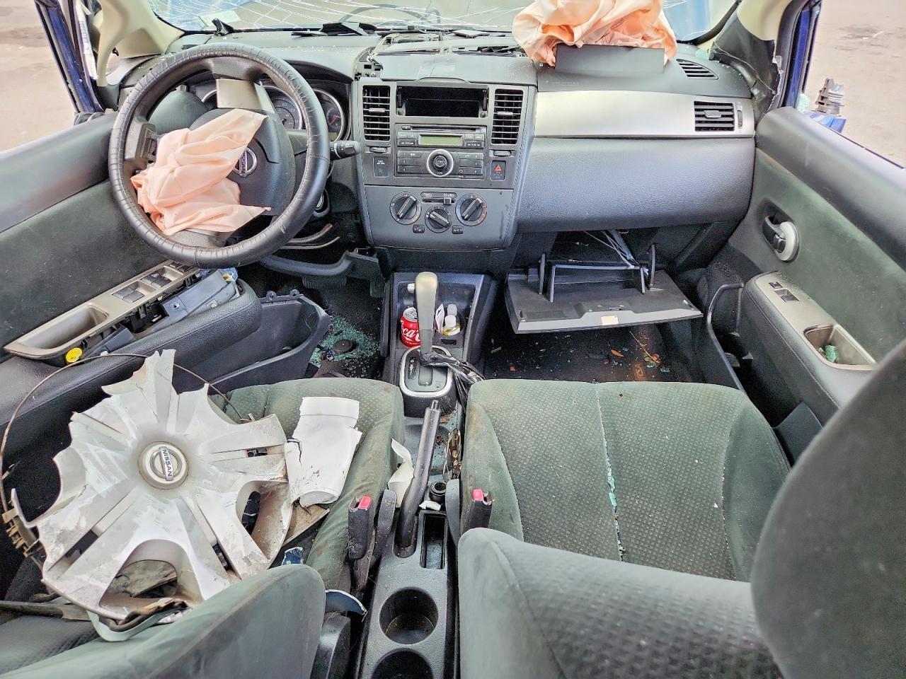 2012 NISSAN VERSA