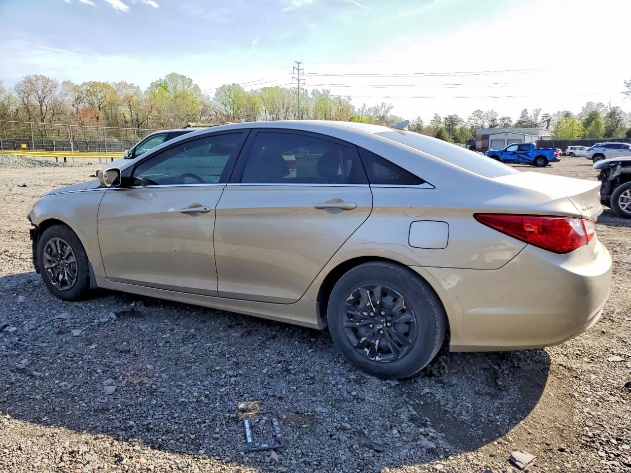 2011 HYUNDAI SONATA