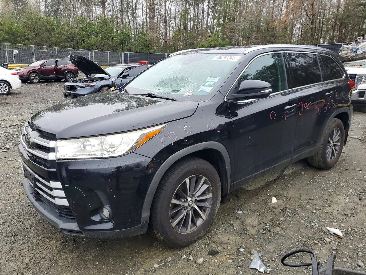2017 TOYOTA HIGHLANDER