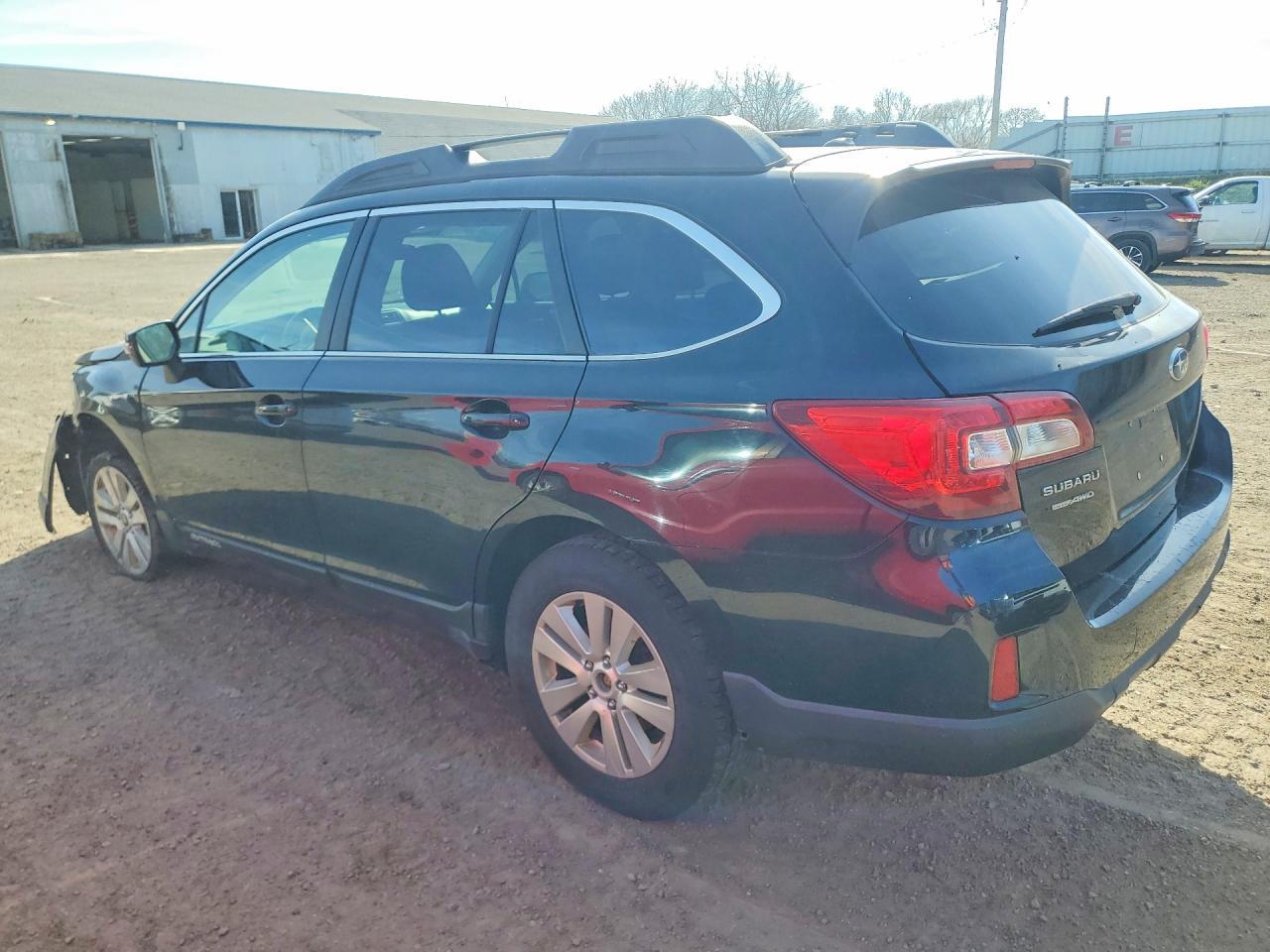 2015 SUBARU Outback