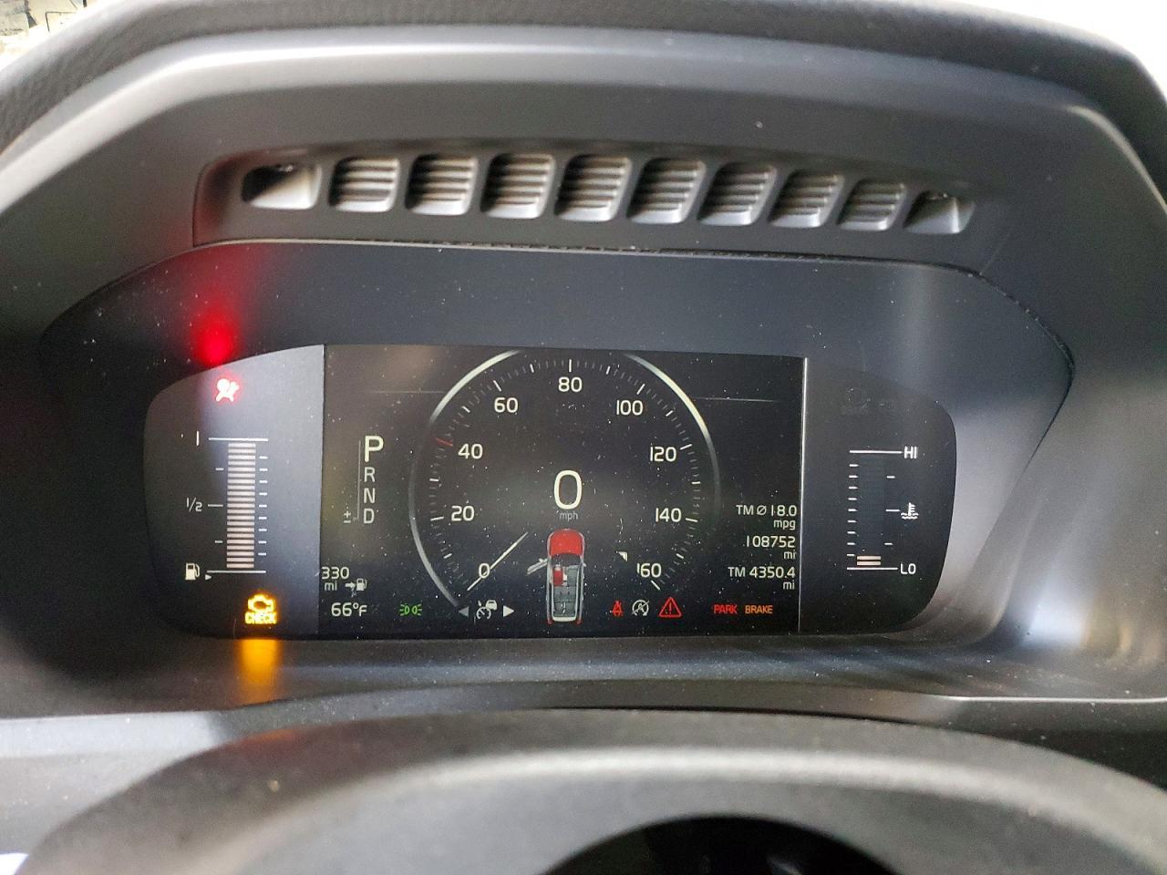 2018 VOLVO XC90