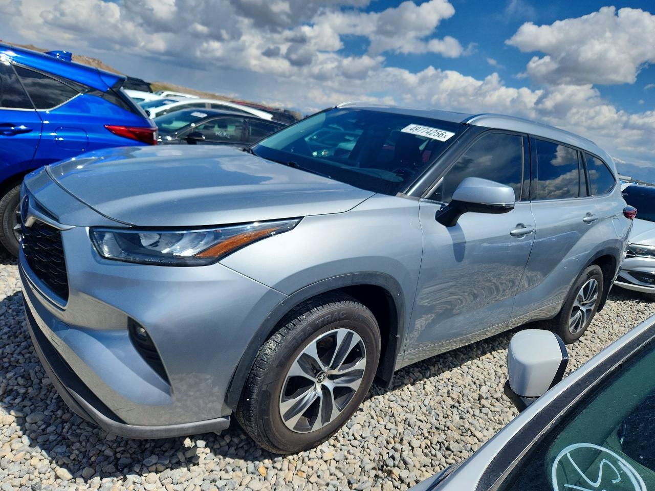 2020 TOYOTA HIGHLANDER