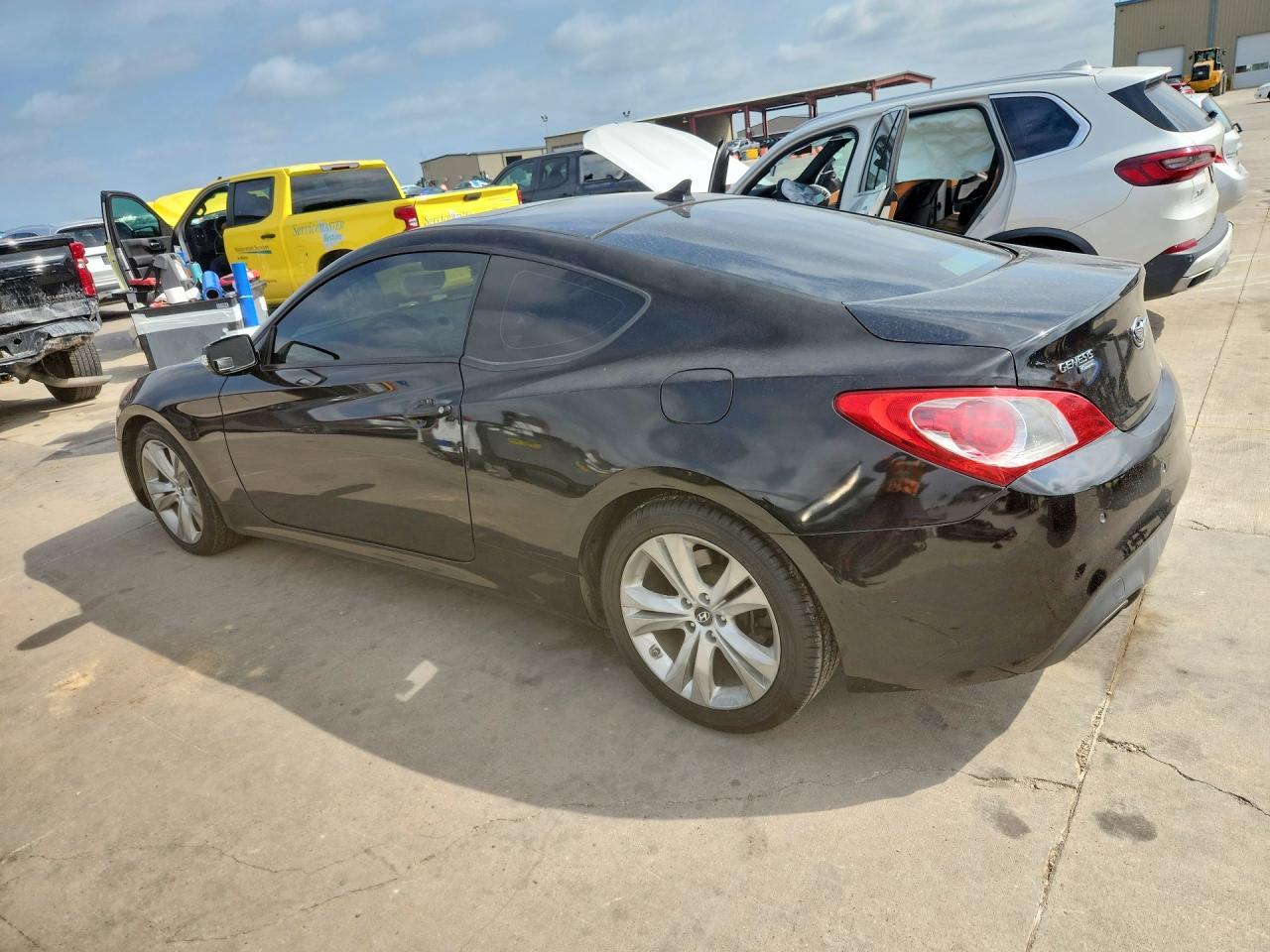 2011 HYUNDAI GENESIS