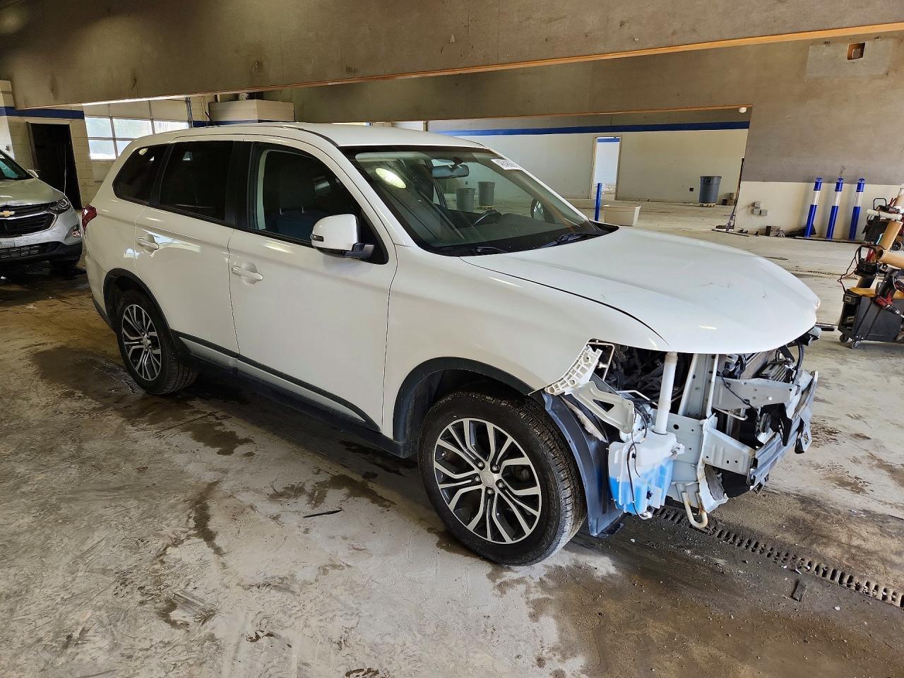2016 MITSUBISHI outlander