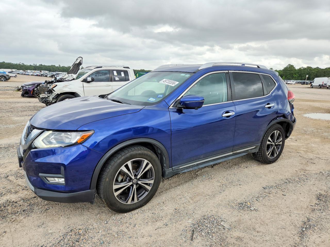 2018 NISSAN ROGUE