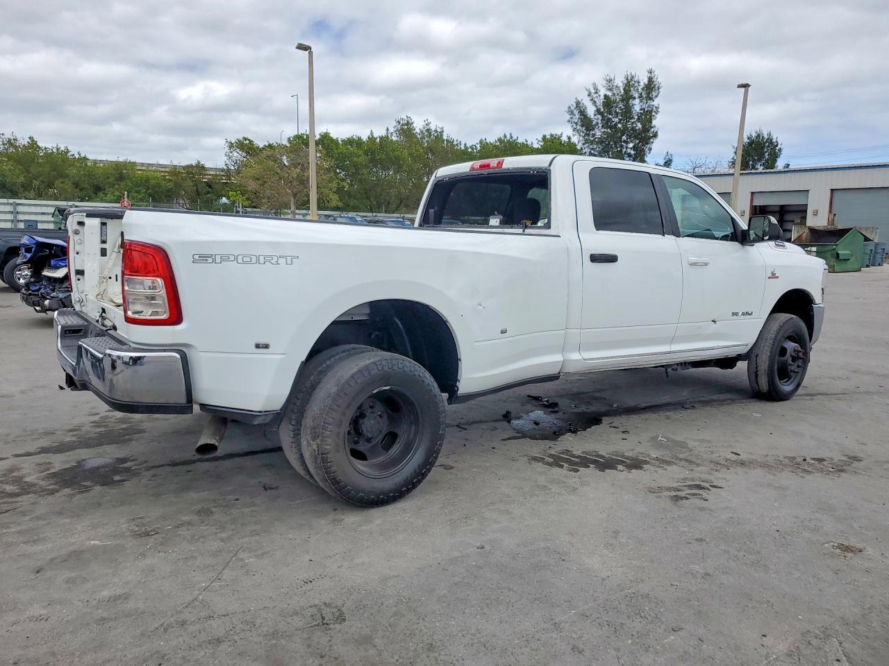 2021 RAM 3500