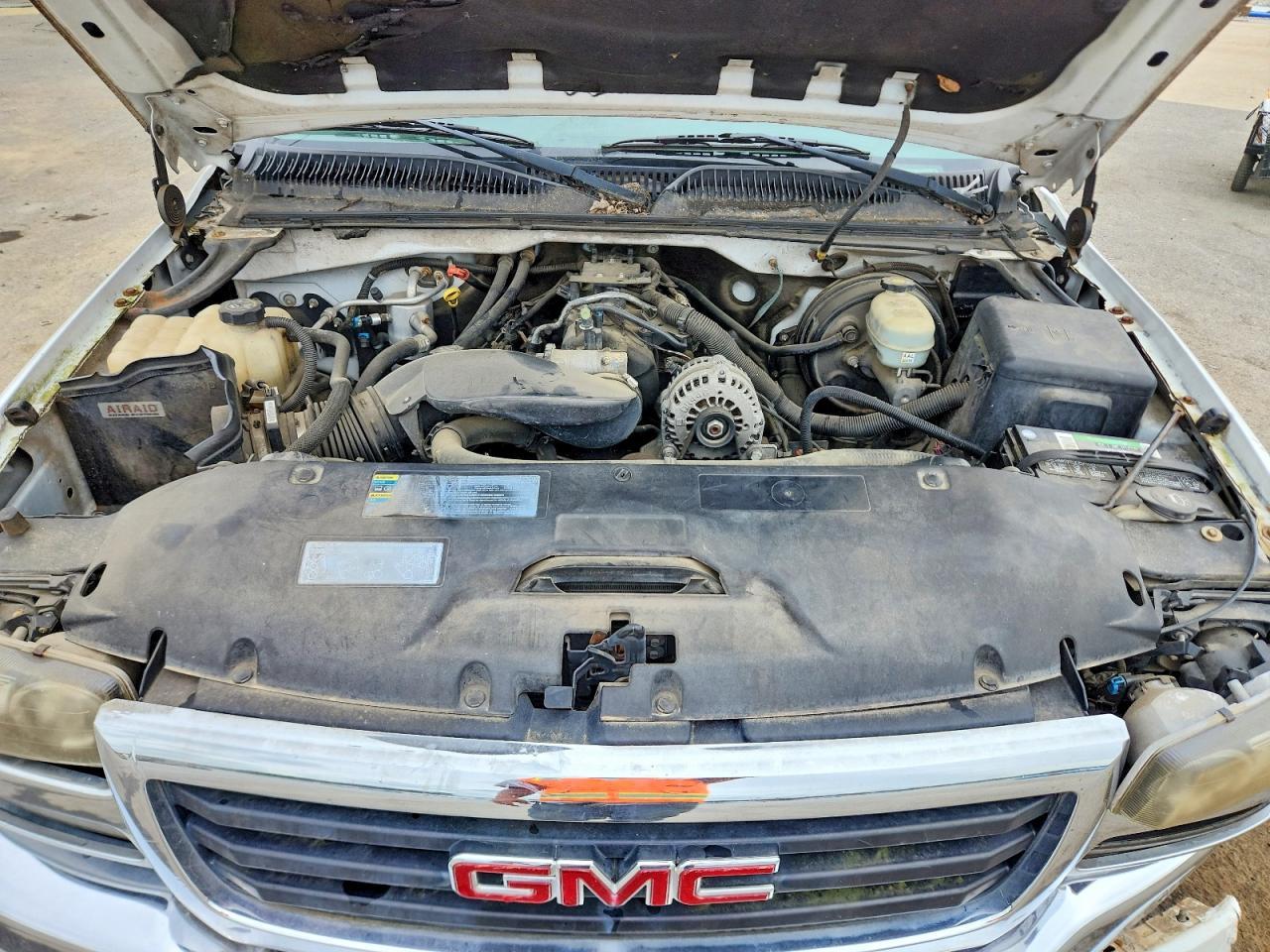 2005 GMC Sierra