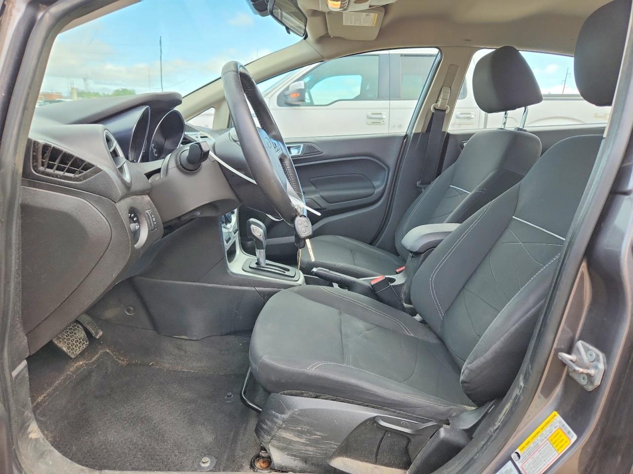 2014 FORD Fiesta