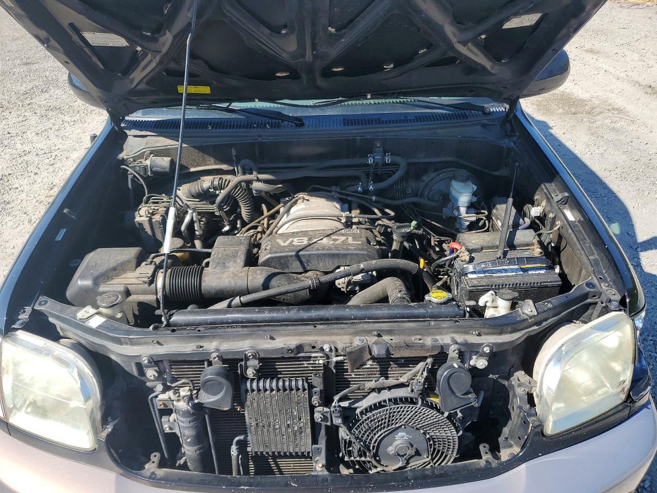 2002 TOYOTA Sequoia