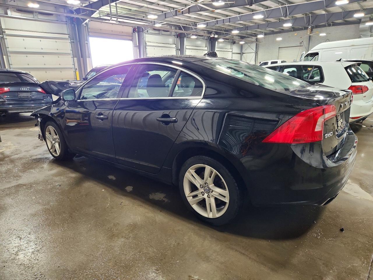 2015 VOLVO S60