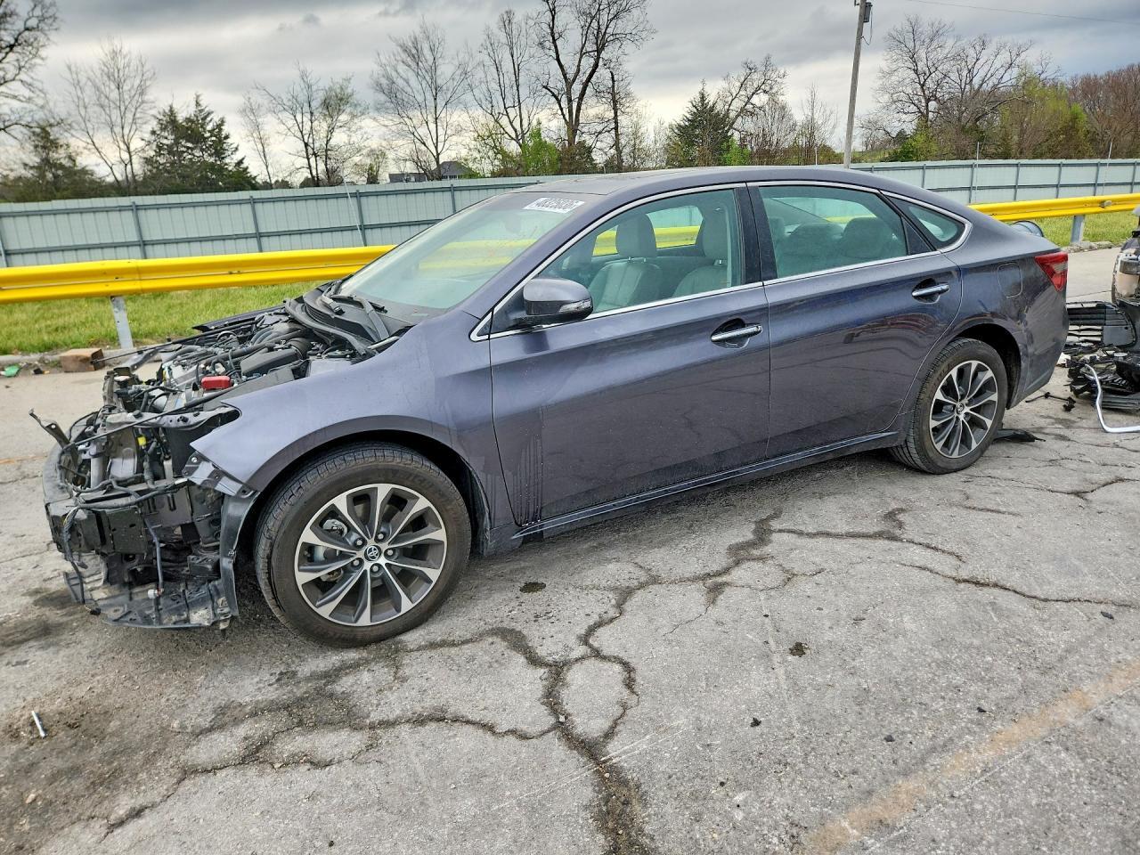 2016 TOYOTA Avalon