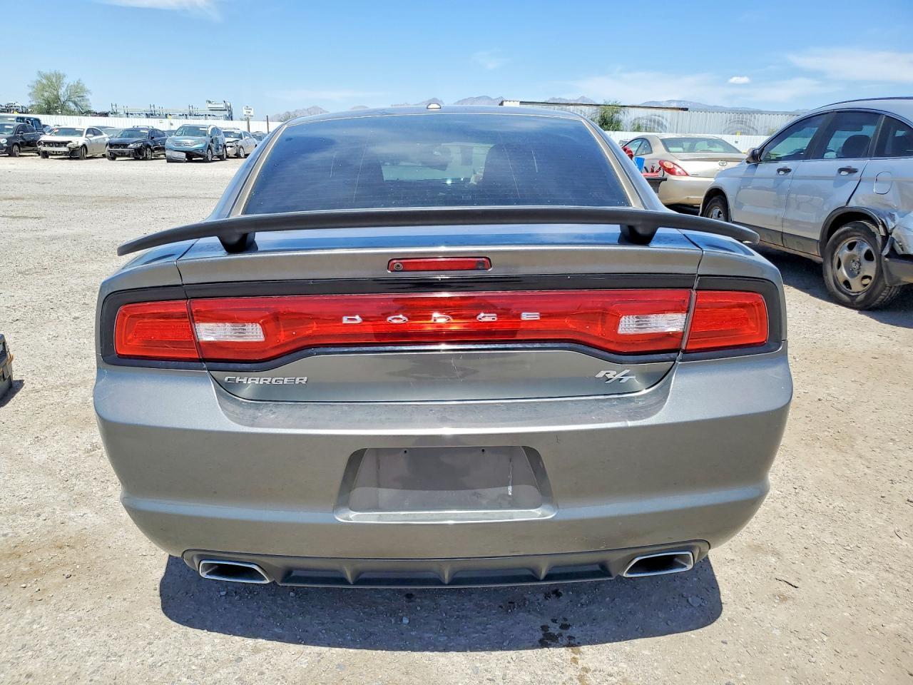 2011 DODGE CHARGER