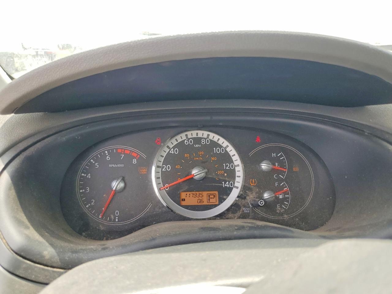 2008 NISSAN Quest
