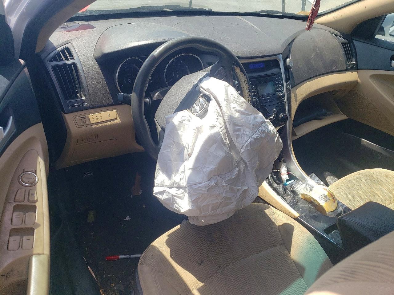 2011 HYUNDAI SONATA