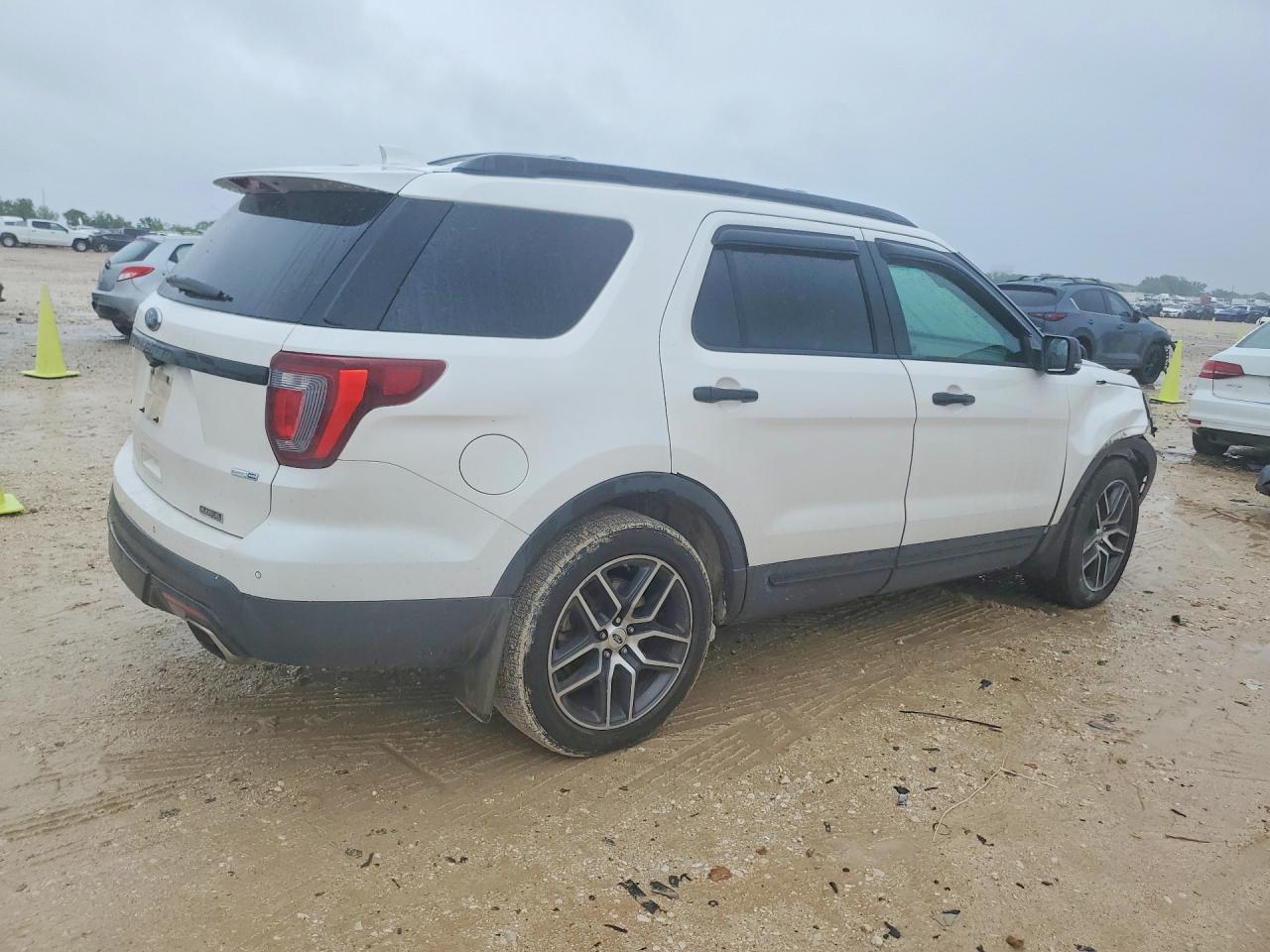 2016 FORD Explorer Sport Trac