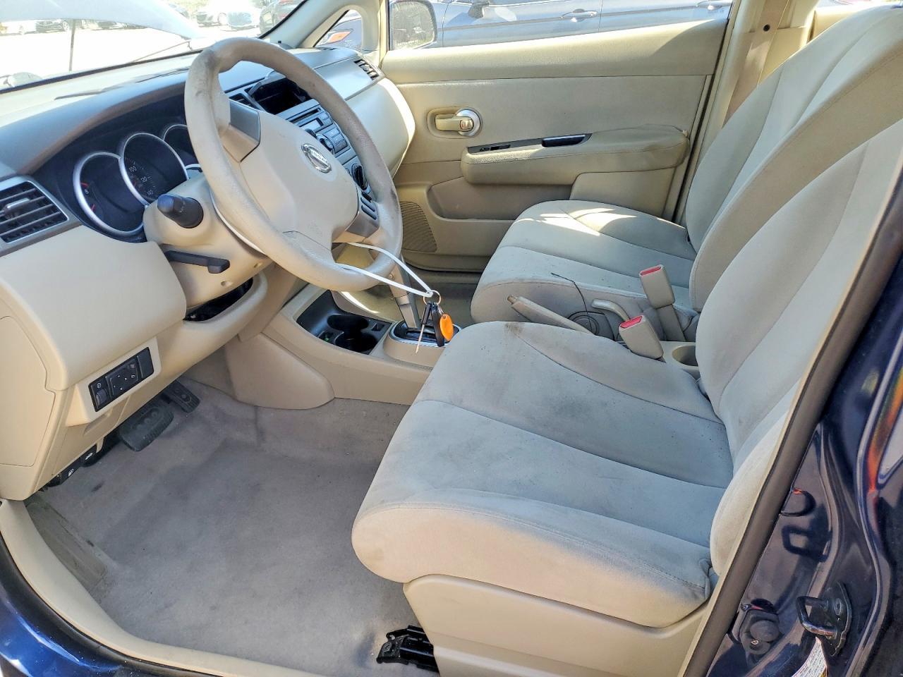 2009 NISSAN VERSA