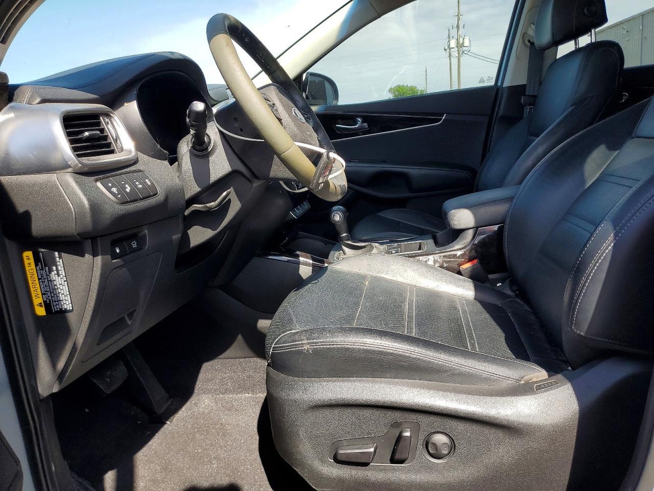 2017 KIA SORENTO